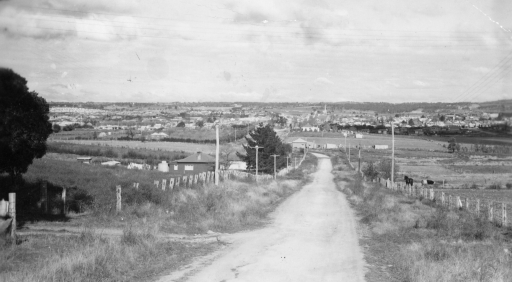1929 Scanned Pictures BB234 Bucklands Hill 1930s.jpg