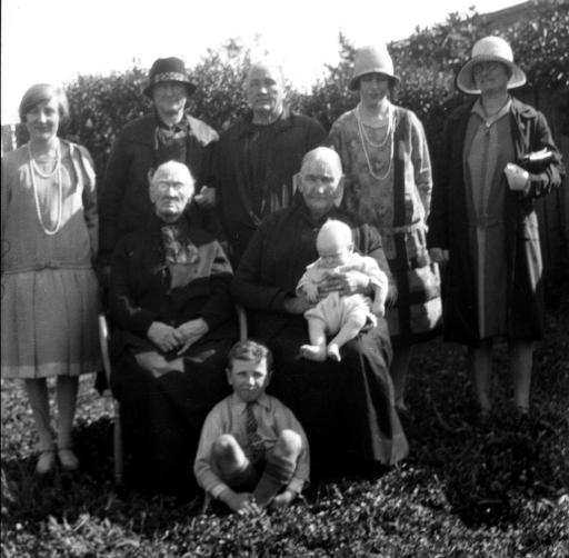 1930 10 Gran Farrells kin SN BB106.jpg