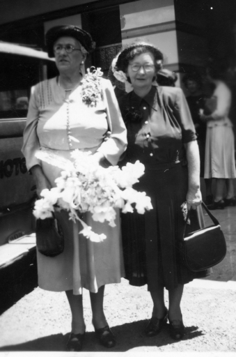 1949 Scanned Pictures BB168 Kate and Phyl.jpg
