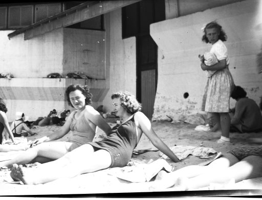 1950 12 Scanned Negatives BB027.jpg