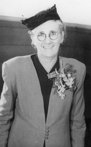 1951 Scanned Pictures BB212 Mary Edwards.jpg