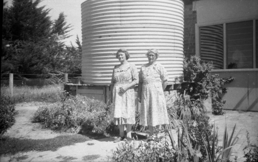 1955 02 Helen Farrell and Aunty Kit Fisher SN BB042.jpg