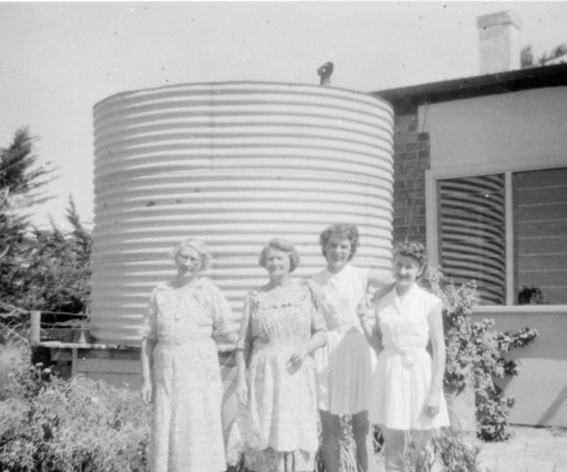 1955 02 Tennis time Scanned Pictures BB247.jpg