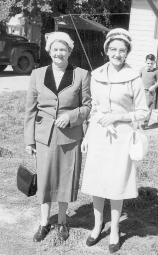 1955 03 Scanned Pictures BB207 Orange show.jpg