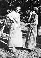 1948 12 Scanned Pictures BB237.jpg