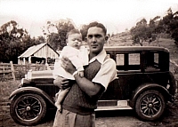 1952 04 Eric Rigney rented the Old House.jpg