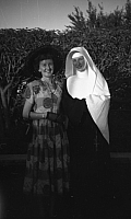 1952 08 Margaret and Joan Scanned Negatives BB015.jpg