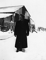 1952 08 Nellie Farrell near packing shed.jpg
