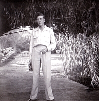 1953 Jim Farrell with Box Brownie and fag.jpg